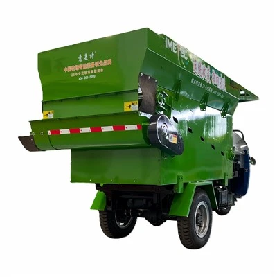 Tricycle Feed Spreader